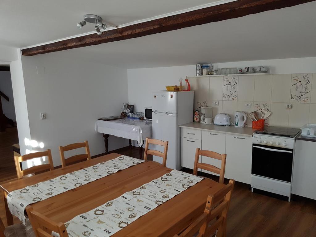Casa De Oaspeti Laura Rîşnov Εξωτερικό φωτογραφία