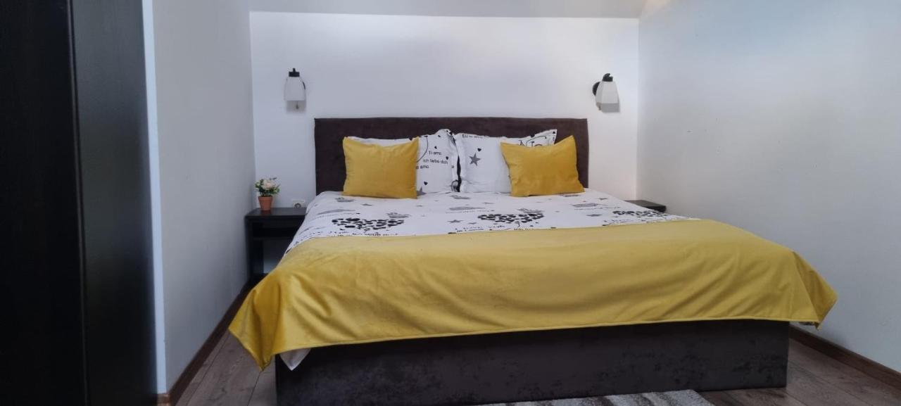 Casa De Oaspeti Laura Rîşnov Εξωτερικό φωτογραφία