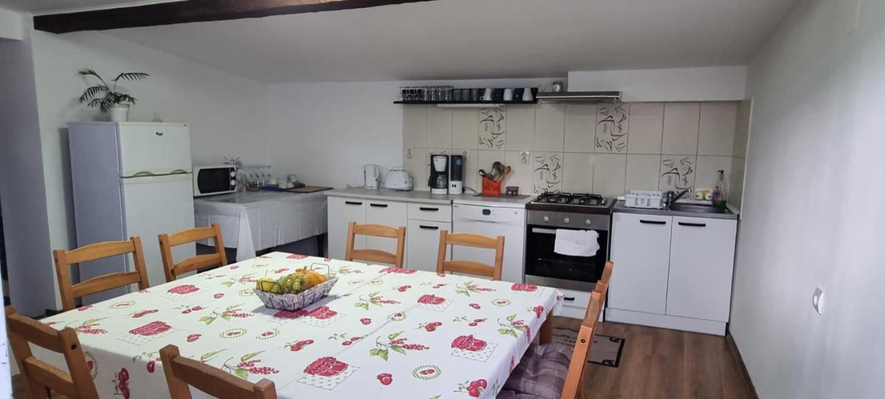 Casa De Oaspeti Laura Rîşnov Εξωτερικό φωτογραφία