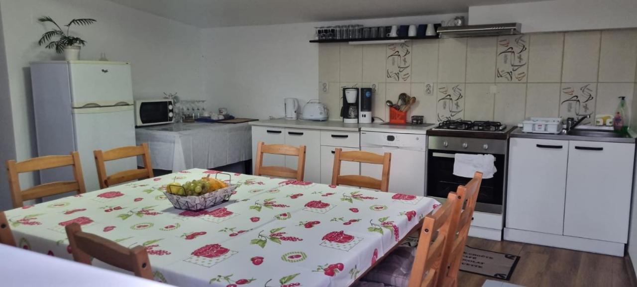 Casa De Oaspeti Laura Rîşnov Εξωτερικό φωτογραφία